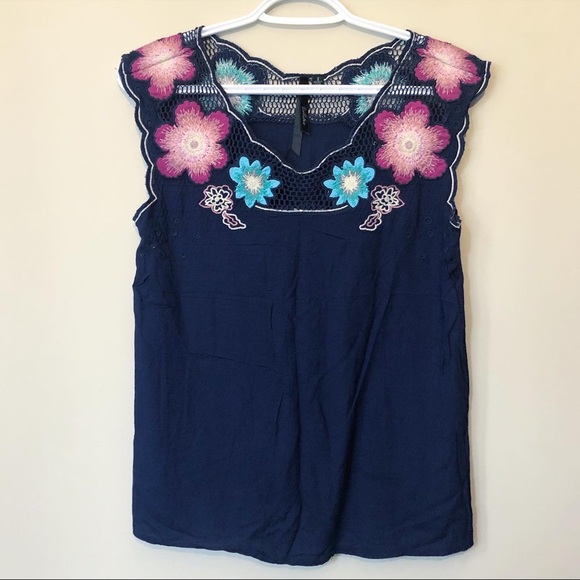 Pretty Summer Sleeveless Top - Picture 1 of 3